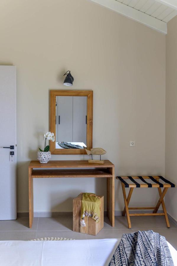 Tree Of Life Villa Valerianos ภายนอก รูปภาพ